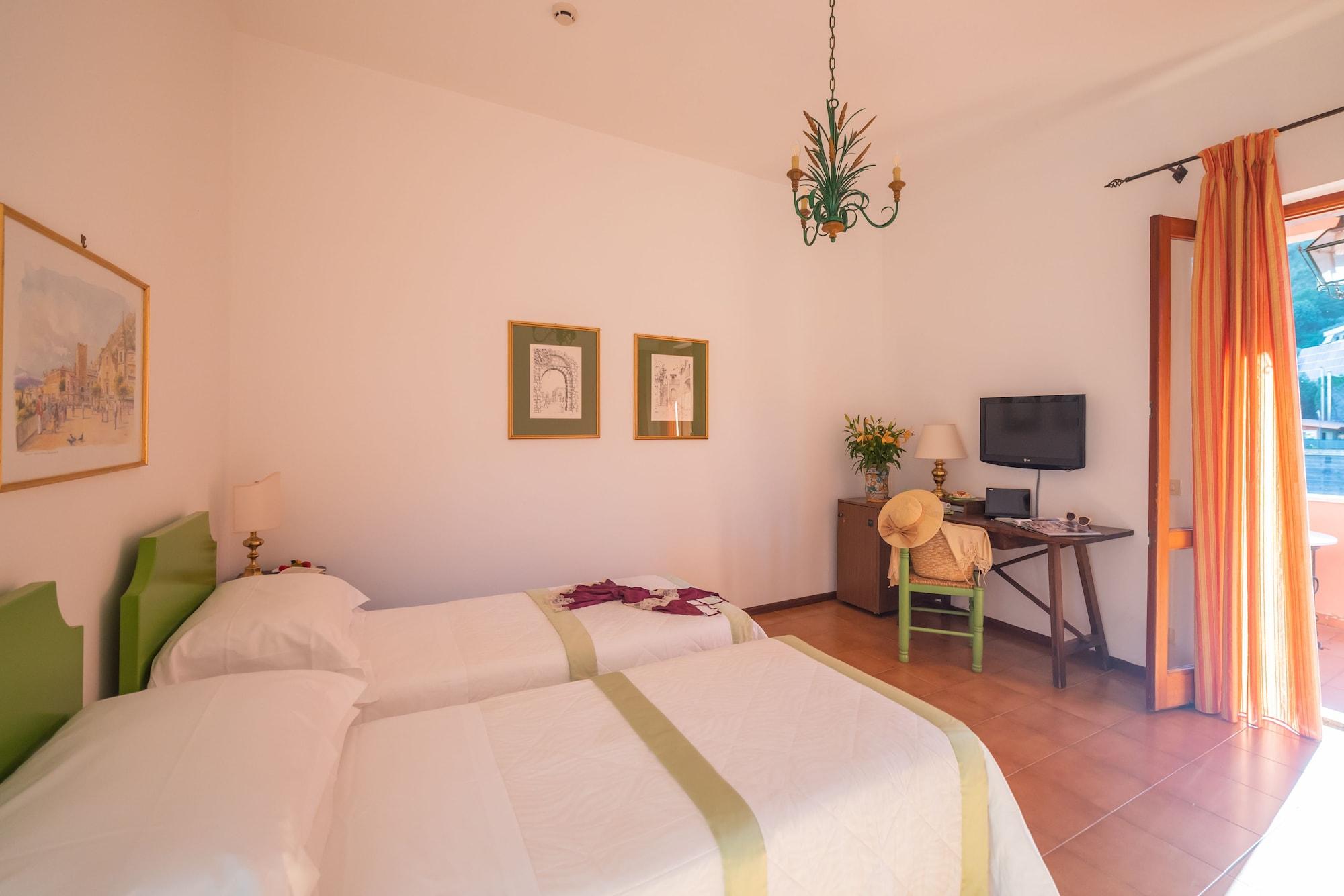 Hotel Villa Sirina Taormina Bagian luar foto