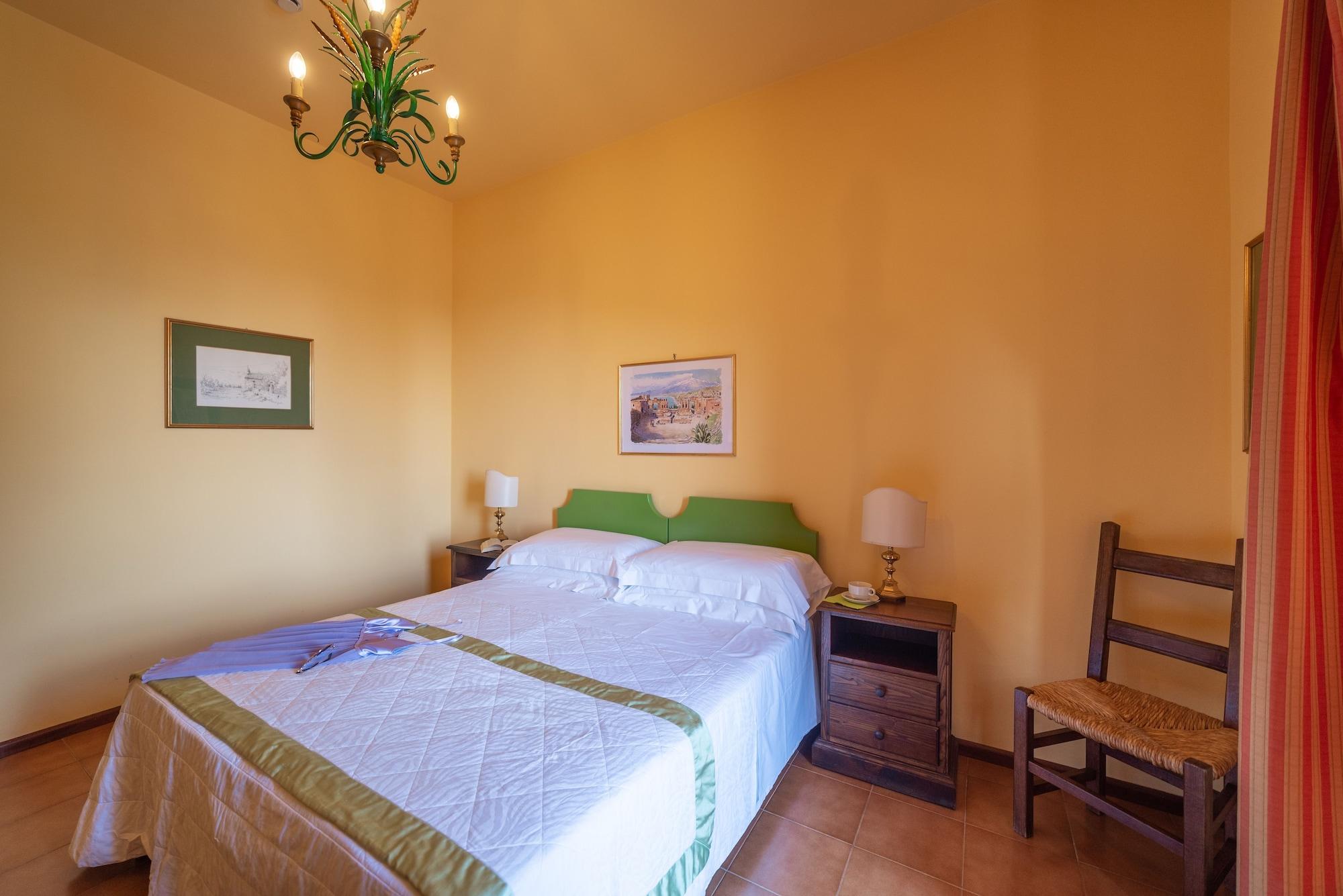 Hotel Villa Sirina Taormina Bagian luar foto