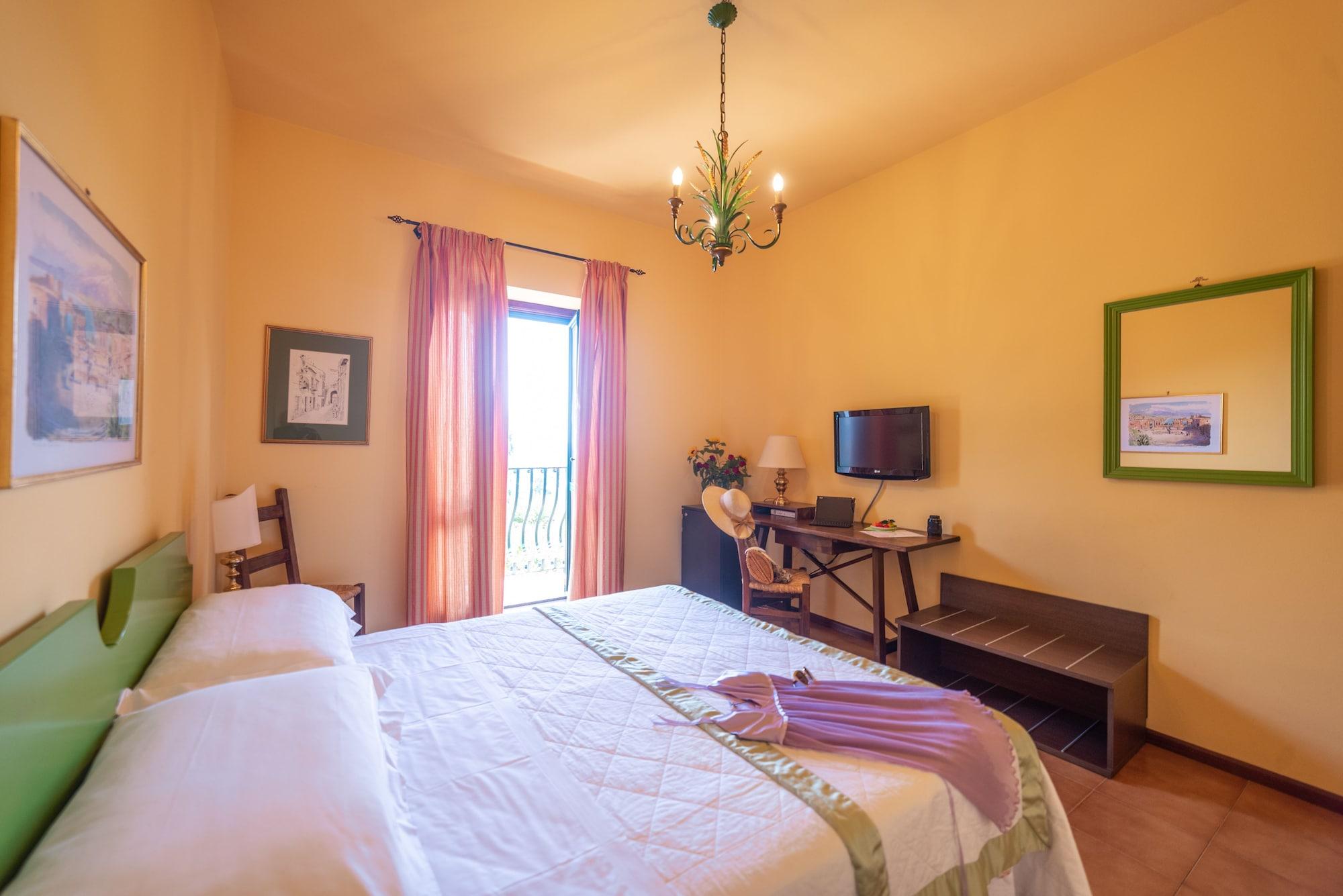 Hotel Villa Sirina Taormina Bagian luar foto
