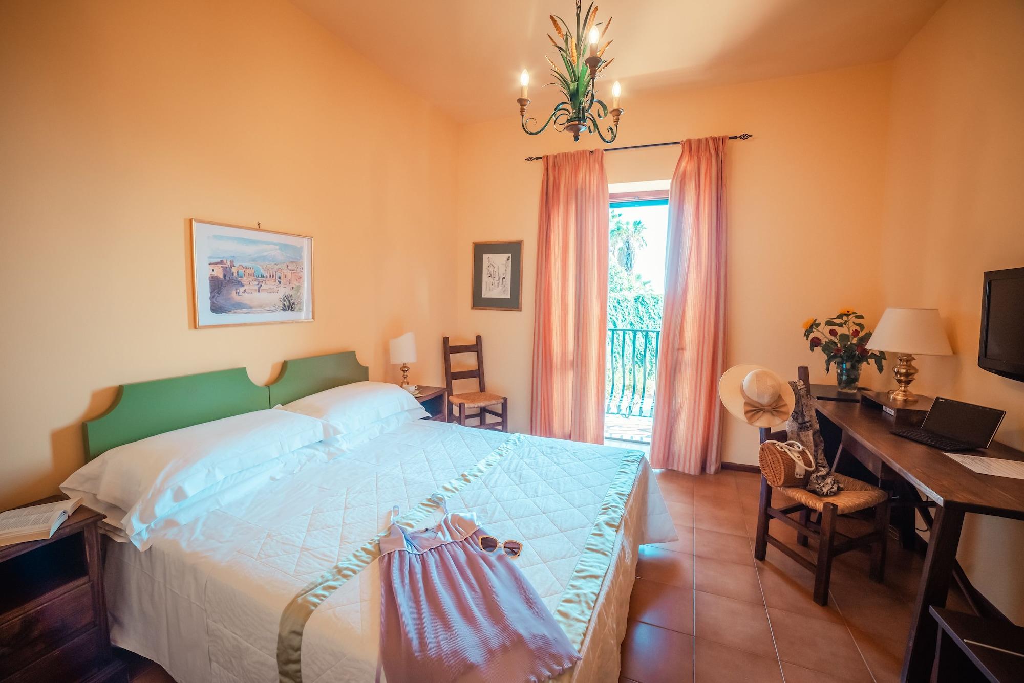 Hotel Villa Sirina Taormina Bagian luar foto