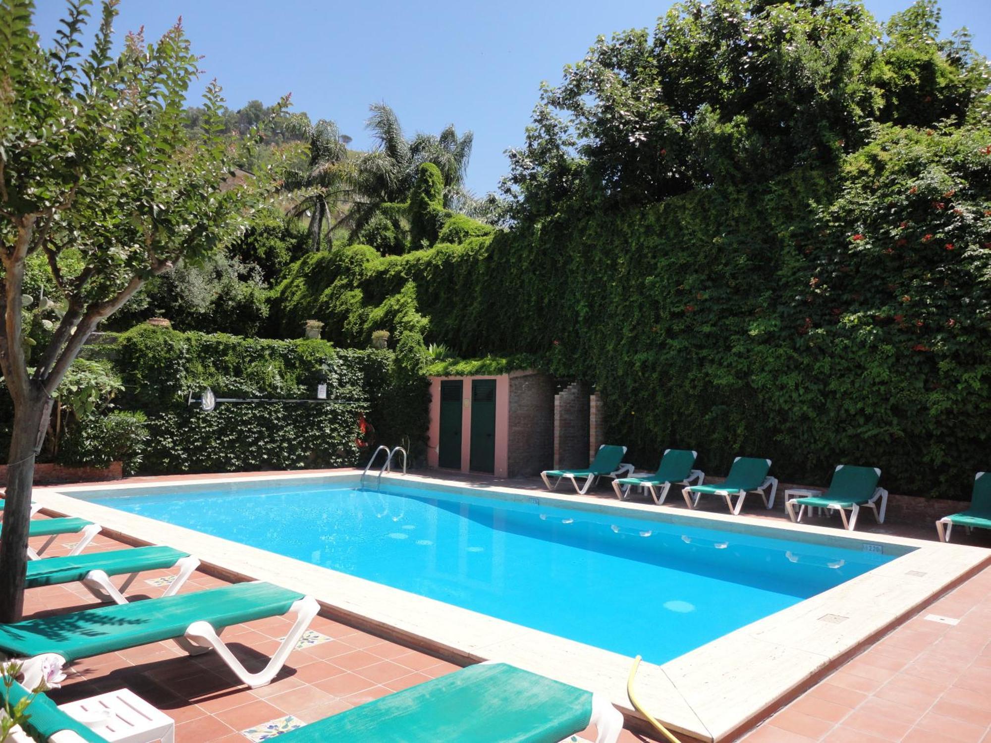 Hotel Villa Sirina Taormina Bagian luar foto