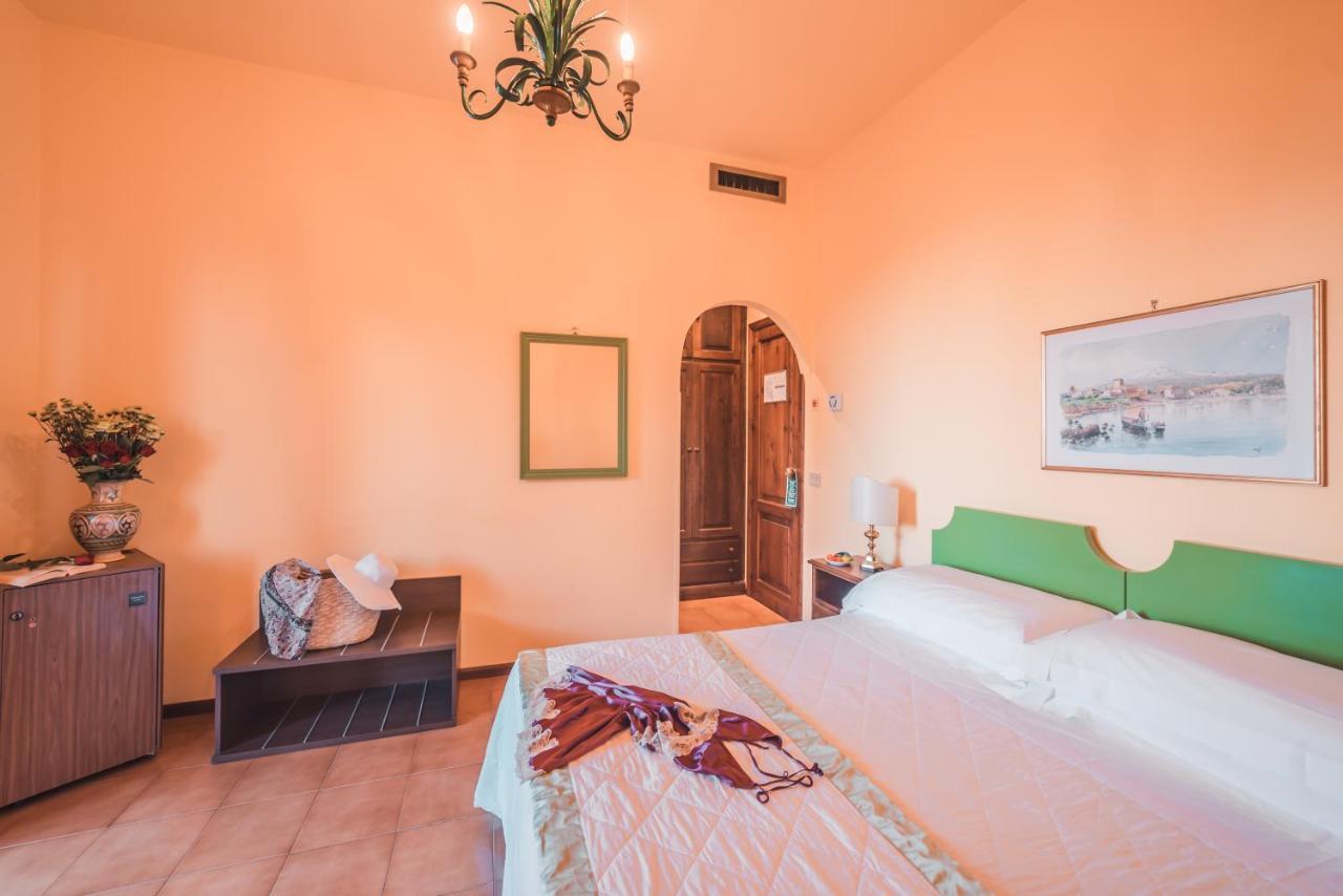 Hotel Villa Sirina Taormina Bagian luar foto