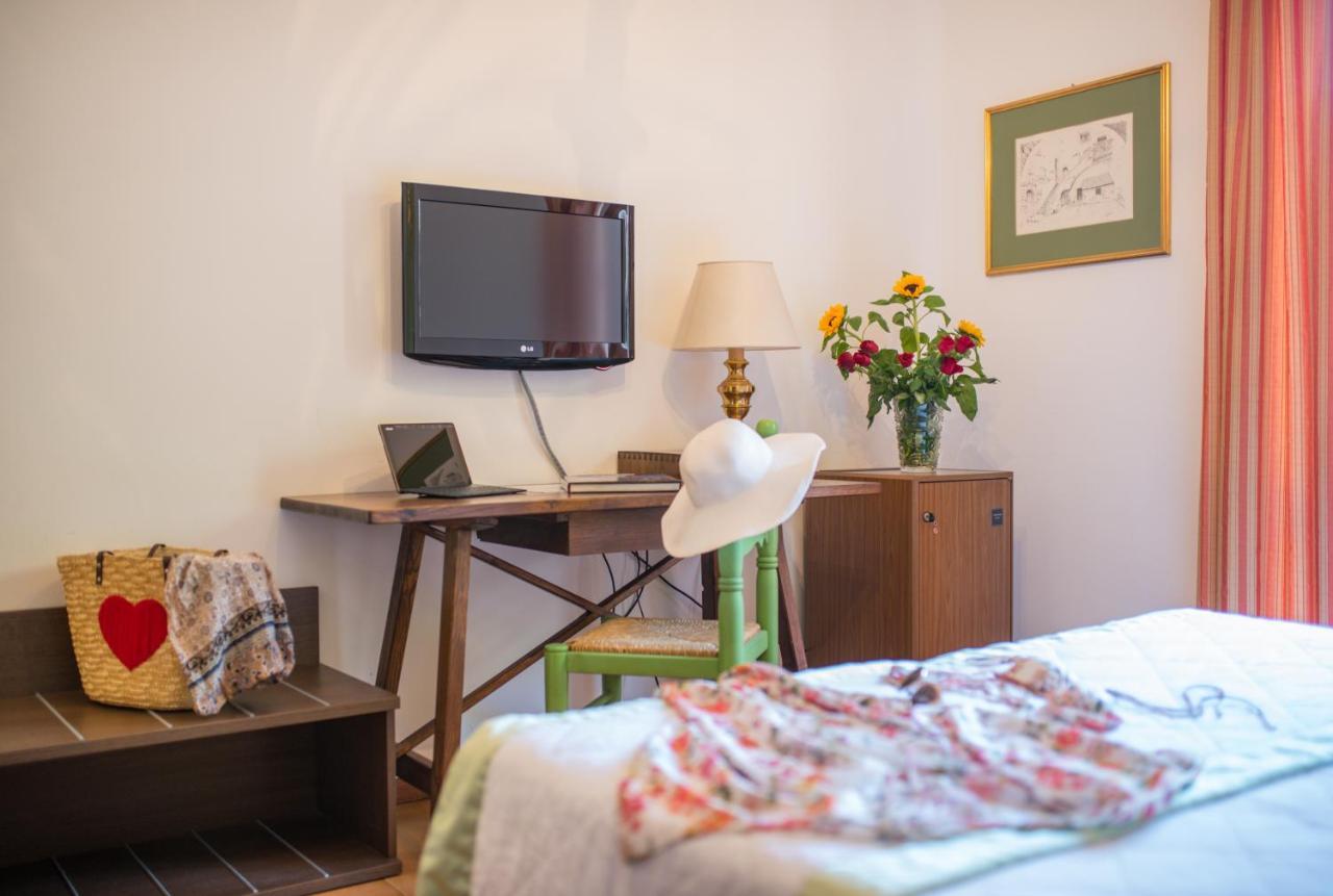 Hotel Villa Sirina Taormina Bagian luar foto